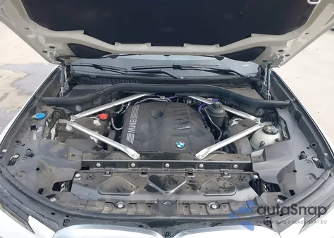 2024 BMW X7 xDrive40I z USA, uszkodzony, nr VIN 5UX23EM07R9U05416